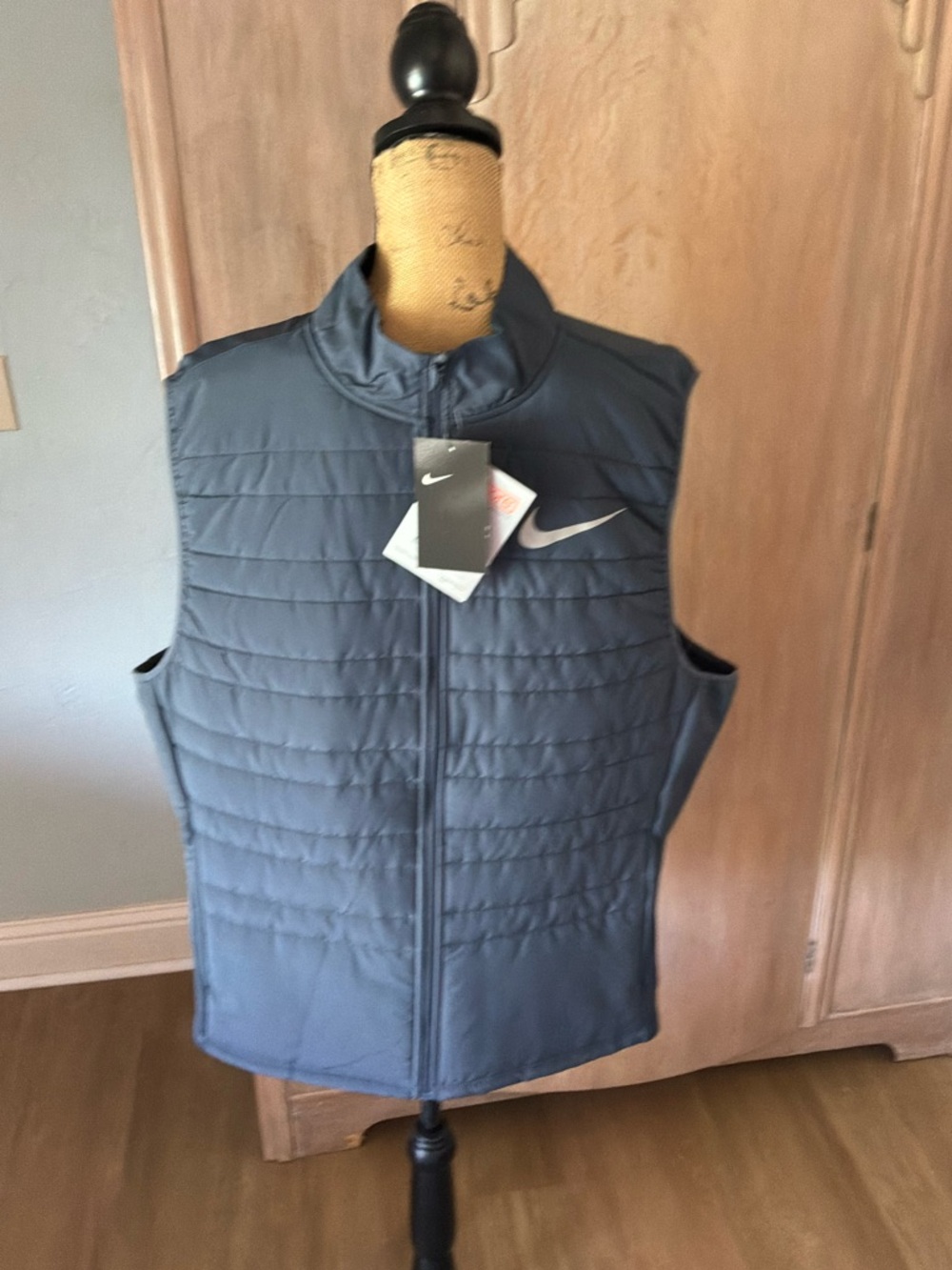 NWT Nike Polyfill Thermore insulated Running Vest Navy XL